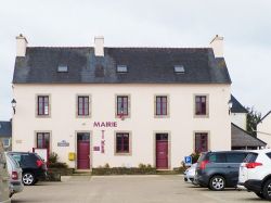 Ploudiry Mairie 2016.JPG